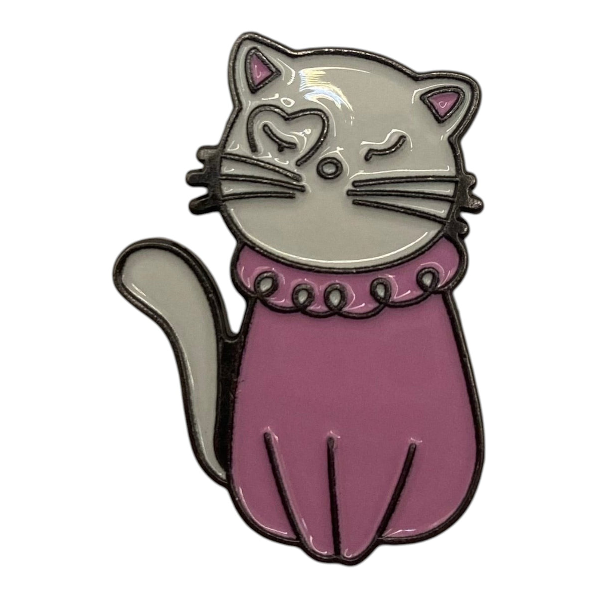 Pinkgul.no decorative metal sticker featuring a cute cat with a pink body, white head, and heart-shaped eye detail.