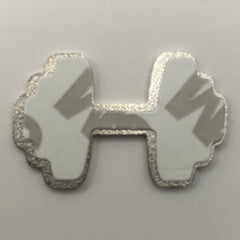 Pinkgul.no decorative metal sticker shaped like a dumbbell with a strong adhesive backing for smooth surfaces