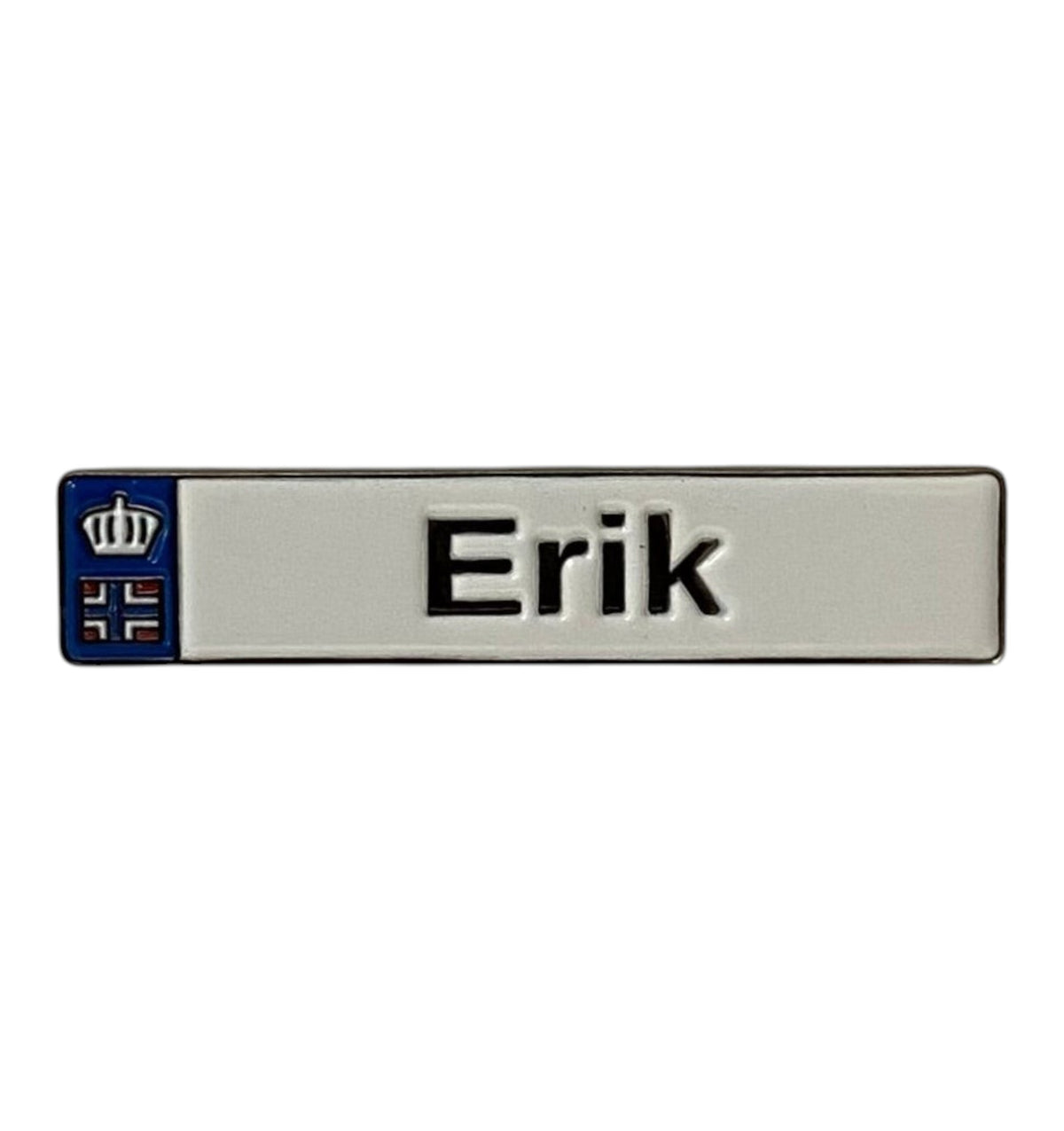 Pinkgul.no Erik decorative metal sticker with a white surface, black text, and a small blue crown emblem
