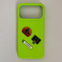 Pinkgul.no Fredrik decorative metal sticker set featuring basketball themes on a lime green phone case