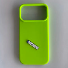 Pinkgul.no Hanna decorative metal sticker applied to a bright neon green smartphone case