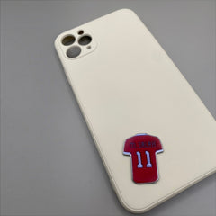 Pinkgul.no decorative metal sticker shaped like a red M. Salah number 11 football jersey on a cream phone case