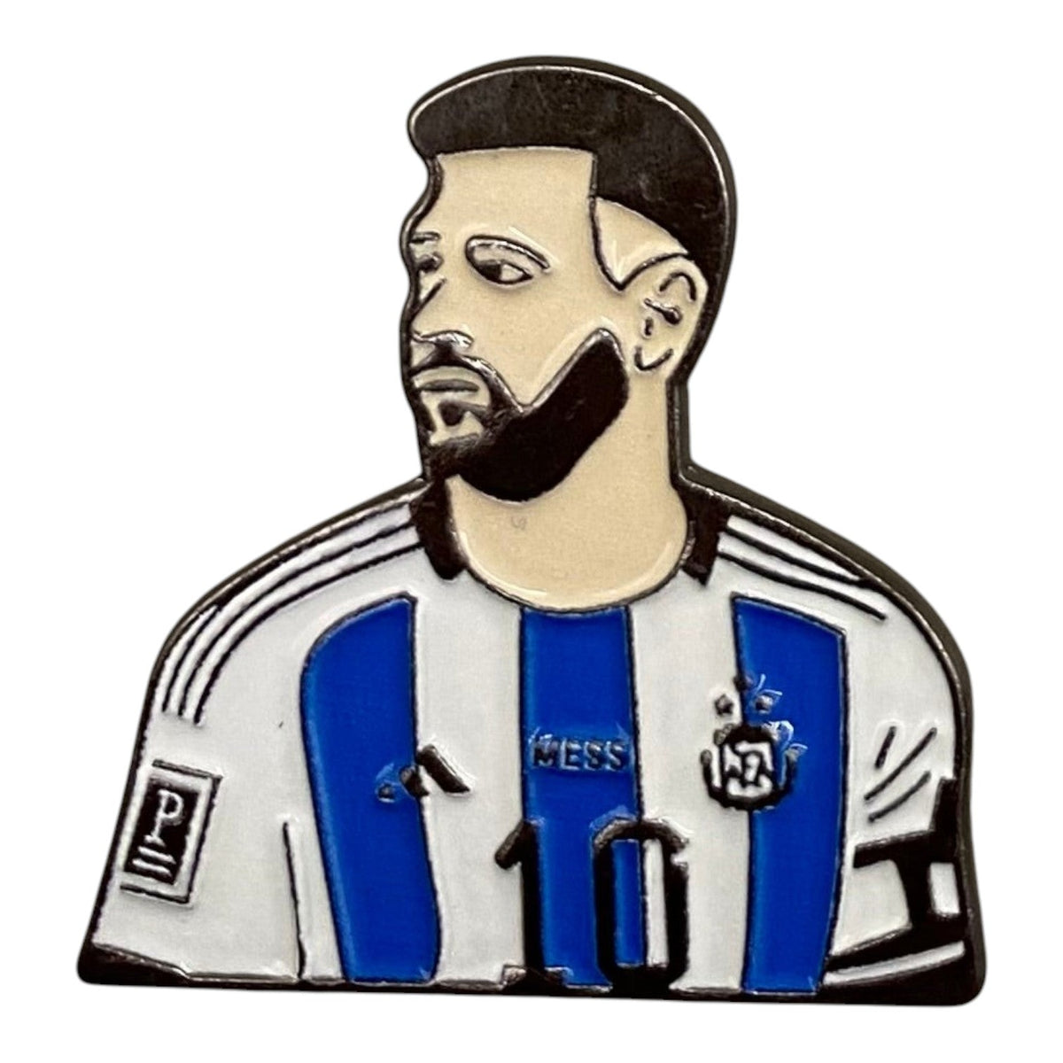 Pinkgul.no decorative metal sticker featuring a detailed illustration of Lionel Messi in an Argentina jersey